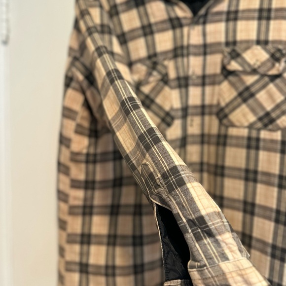 VTG 80s/90s Lee Tan Black Quilted Lined Tartan Plaid Button Up Shacket. - Picture 8 of 10